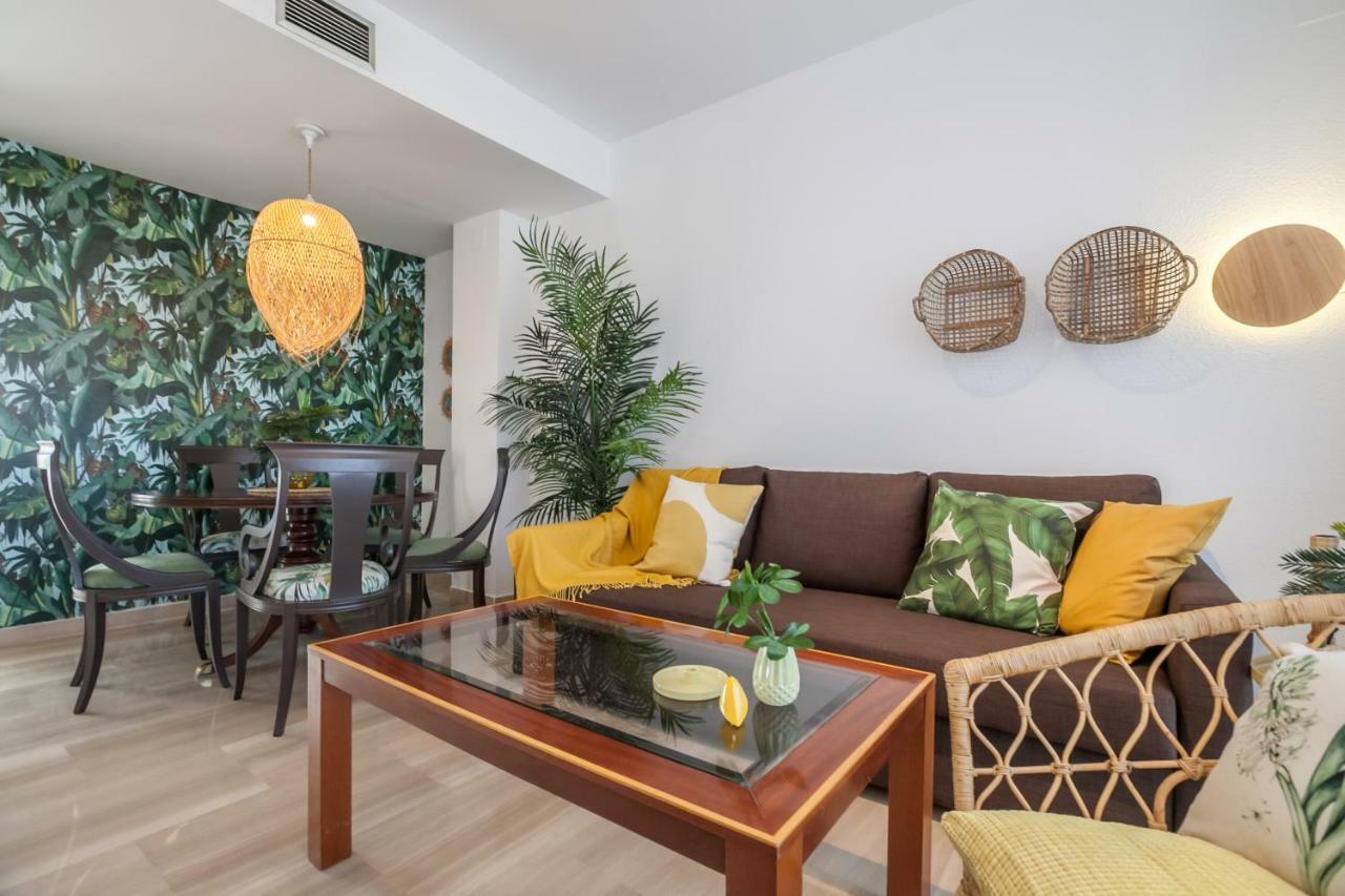 Giralda Center. Best Location. San Bernardo Sevilha