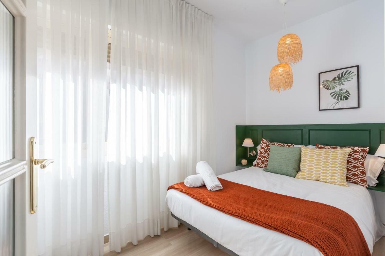 Giralda Center. Best Location. San Bernardo * Sevilha